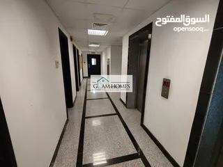  3 250 SQM Office Space for rent in Qurum REF:477H
