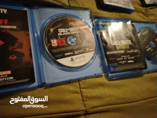  23 سيديات ps4 and ps5 للبيع سيدي red dead redemptiion 2 /blacl ops 6 world war war2