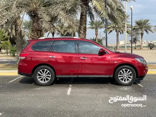  4 Nissan Pathfinder Model 2016