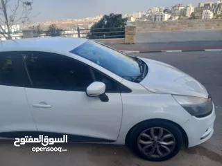  4 للبيع – Renault Clio 2017