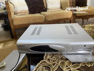  4 رسيفرات ومشغل cd