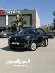  1 تويوتا ياريس كروس ترخيص 2022  محرك 1500 هايبرد  جير أوتوماتيك  172 حصان هاندبريك كهربائي عداد 61000