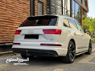  4 Audi Q7 Sline