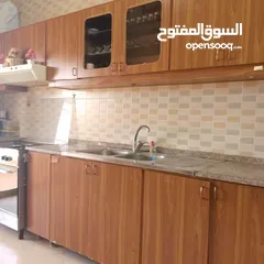  7 شقة  للبيع
