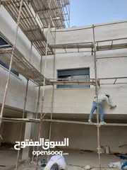  16 ابو عميد للمقاولاتتكحيل حجر وتلبيس حجر وقصارة داخلي وخارجي وقصارة عتيكوت وعمل شلالات عزل اسطح وجدران