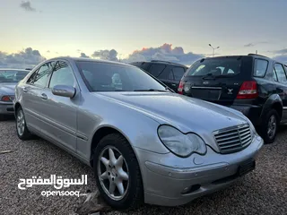  3 مرسيدس C320 سياره سويسريه نظيفه جدا