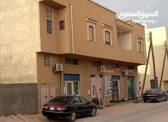  2 عقار سكني تجاري في بوابة الجبس