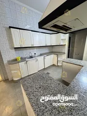  26 شقة مميزة - خلدا - 4نوم 1ماستر - 300م داخلي - ارضية مع ترسات وحديقة بمساحة 400م - قرب الخدمات