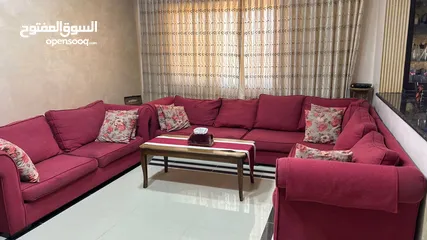  10 طقم كنب كورنر تفصيل بحالة جيدة جدا للبيع بداعي التغير بسعر لقطة و جودة رائعة