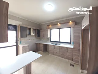  6 شقة غير مفروشة للإيجار 200م2 ( Property 19174 )-175055046