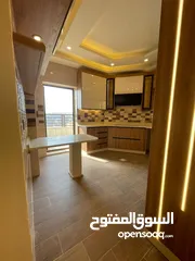  10 شقه مع رووف من اجمل الاطلالات الدائمه طبربور ضاحيه الصفا