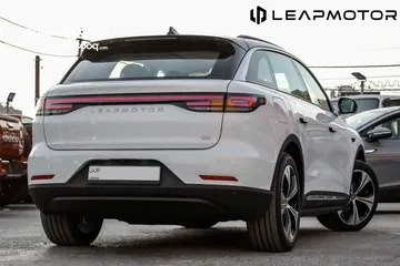  24 Leapmotor C11 2023  الكهربائية بالكامل بمدى 500 كلم