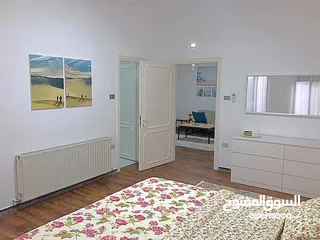  17 فيلا مفروشة للإيجار 1400م2 ( Property 38610 )-175034702