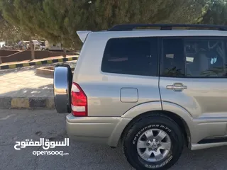  6 Mitsubishi pajero 2005