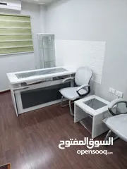 15 مكتب مدير السعر  شامل التوصيل