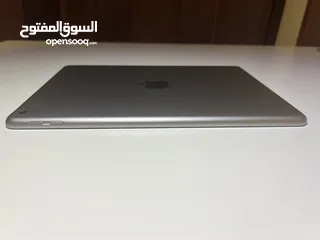  4 يوجد معي ايبادين من الجيل السادس مع الكفرات والواير الشحن ..اخر تحديث ل IOS