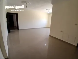  3 شقه فارغه للإيجار الجبيهه