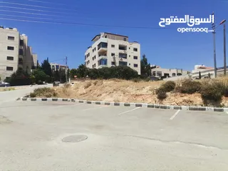  7 قطعة ارض تصلح للفلل والاسكانات ( موقع مميز / سعر مغري )