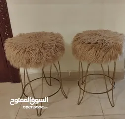  1 كراسي للبيع عدد 2 ب سعر سبع دنانير