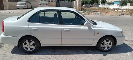  5 هونداي فيرنا مديل 2000 اوتومتيك للبيع كاش فقط