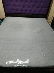  1 فرشة زنبركيه مجوز مستعمل الحاله ممتازه