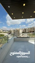 10 حي الريان الجبيهة شقة طابق ثالث مع رووف للبيع