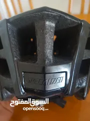  5 خوذتين specializedو Giro helemt