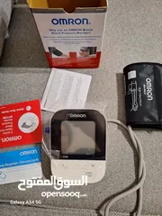  7 جهاز قياس الضغط  Omron blood pressure monitor 5 series