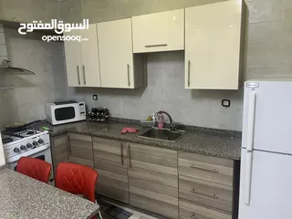  2 شقة فاخرة سوبر ديلوكس طابق ارضي مع ترس بارقى مناطق الجاردنز
