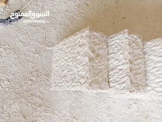  4 متوفر حجر بناء ___ تلطيش __  طبزة بانواعها __ حجر نشر او سادة __ قشرة __كوبنق