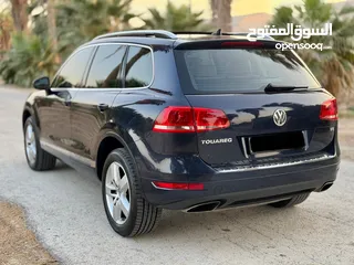  5 2012 Volkswagen Touareg SEL