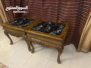  2 طاولتين خشب