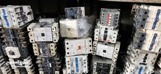  15 معدات صناعيه مشكله