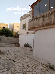  6 بيت مستقل للبيع عباره عن طابقين مستقلات