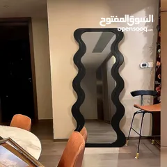  2 مرايا ستاند بإطار مخملي فاخر لمسة فخامة تضيفينها لأناقتك اليومية وديكور منزلك المقاس 160×6 سم