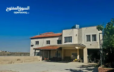  1 منزل للبيع في الظاهريه