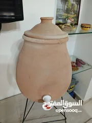  10 زير ماء فخار 7 لتر تقريبا مع الحنفية و القاعدة والغطاء الفخاري / صحي و الترشيح مضمون من الفخار