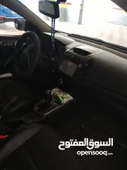  8 بسعر 8000 قابل للتفاوض  kia forti 2010 مستعمل للبيع