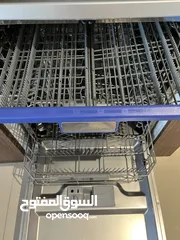  3 Media dishwasher