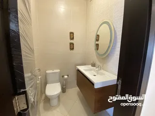  2 شقة مفروشة للإيجار 186م2 ( Property 16375 )-175072891