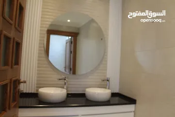 6 فيلا نظام اسباني ملكية اقل من سعر التكلفة