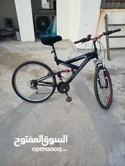  1 بسكليت ( دراجة هوائية ) نمرة 26 مستعمل امريكي بحاله ممتازه جدا، للبيع سريع