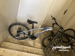  6 بسكليت للبيع