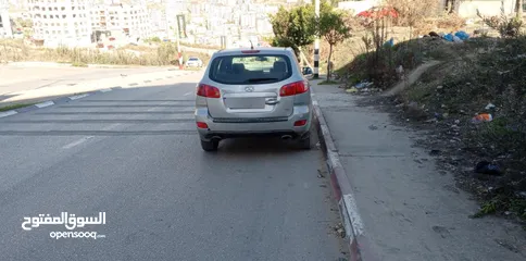  4 جب هونداي سنتفيه بسعر مغري