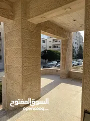  4 مكتب للايجار طابق ارضي مساحه 190متر الجاردنز قرب دوار الواحه