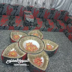  5 غرفه قعده مع طاولتها شبه جديد  مباع خلص