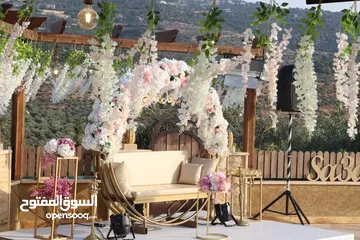  16 كوشات مميزة تنسيقات ورد فاخرة