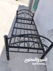  2 تخت طول 220*90 مع فرشه طبيه تفصيل استخدام شهرين طول 210*90