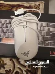  2 mouse Razer  keyboard Redragon