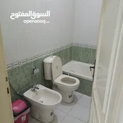  10 شقة مفروشة أرضية للايجار في ضاحية الرشيد 4 مكيفات بكل غرفة مكيف وبئر ماء خاص للشقة